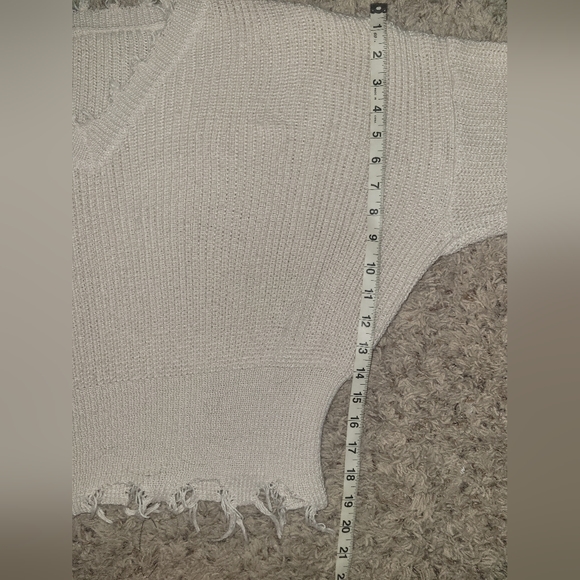 Bundle of 2, NWOT Distressed Cropped Slouchy Sweaters - Picture 7 of 10